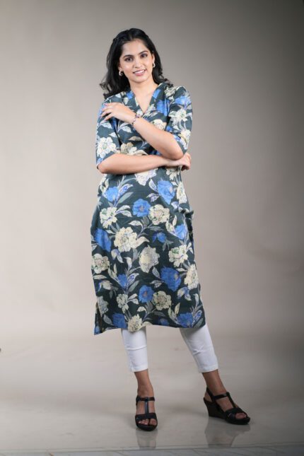 AMIS Blue-Cream Cotton Kurta – 3/4 Sleeve